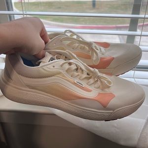 NWOT Brand New Vans Ultra Range Shoes